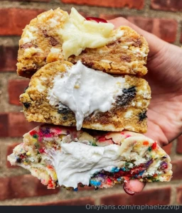 Hey guys i m currently in prep for my first bodybuilding show tell me