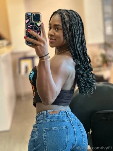 I love mirror selfies part 14