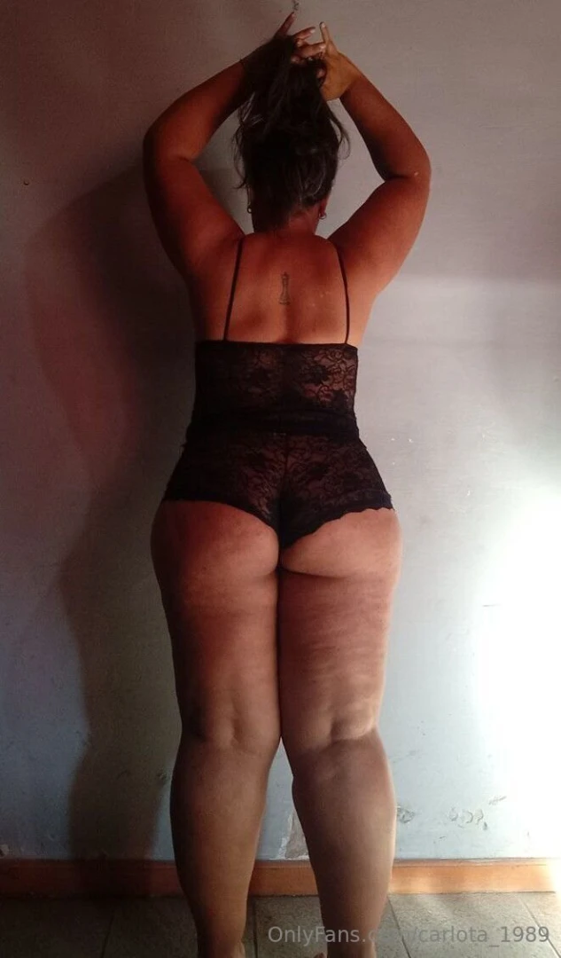 Carlota_1989 your naughty brunette try me carlota_1989 