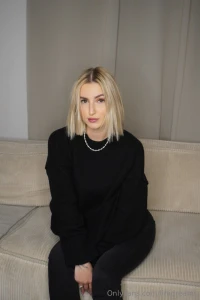 Look me in the eyes and tell me what you see part 1