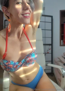 I don t mind sharing how hairy i am on the pool with my bikini but