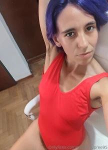 Do you like hairy girls in swiming suits or you prefer watching them part 1