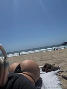 Did someone say cake on the beach