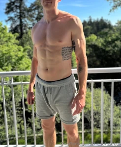 Undress me and turn me around one swipe at a time part 6