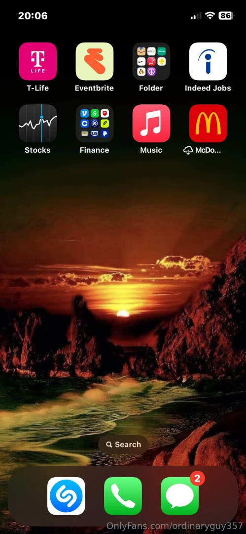 I finally figured out how to change my home screen and still keep my 