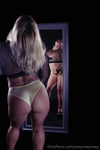 Jag har alltid gillat att se mig sj lv onanera n r jag var ungdom la