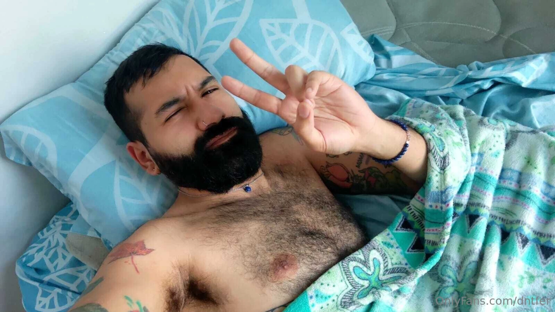 Descubre el universo de vellotatuado soy vello un chico peludo que part 2 