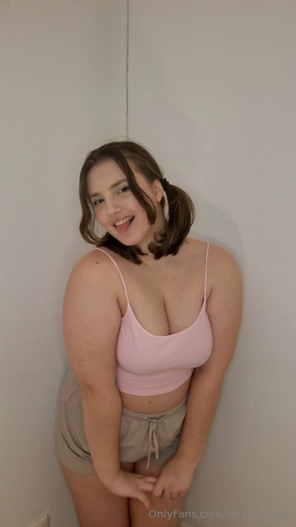 Only 18 ambers_taller this pretty girl ambers_taller likes to play part 9 