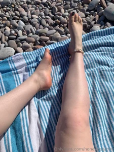 Spent too much time in the sun and now i have no tan and a headache part 1