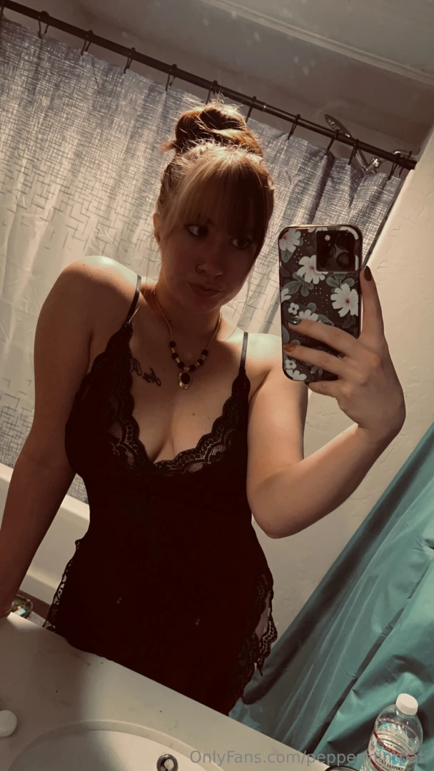 Message me if you wanna see the rest of that video and more videos of 