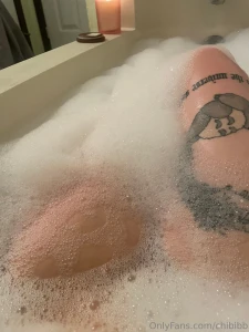 Who s trying to treat me to get my nails done