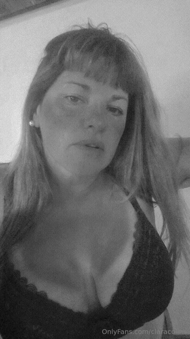 Holaaa my name is claracolins 