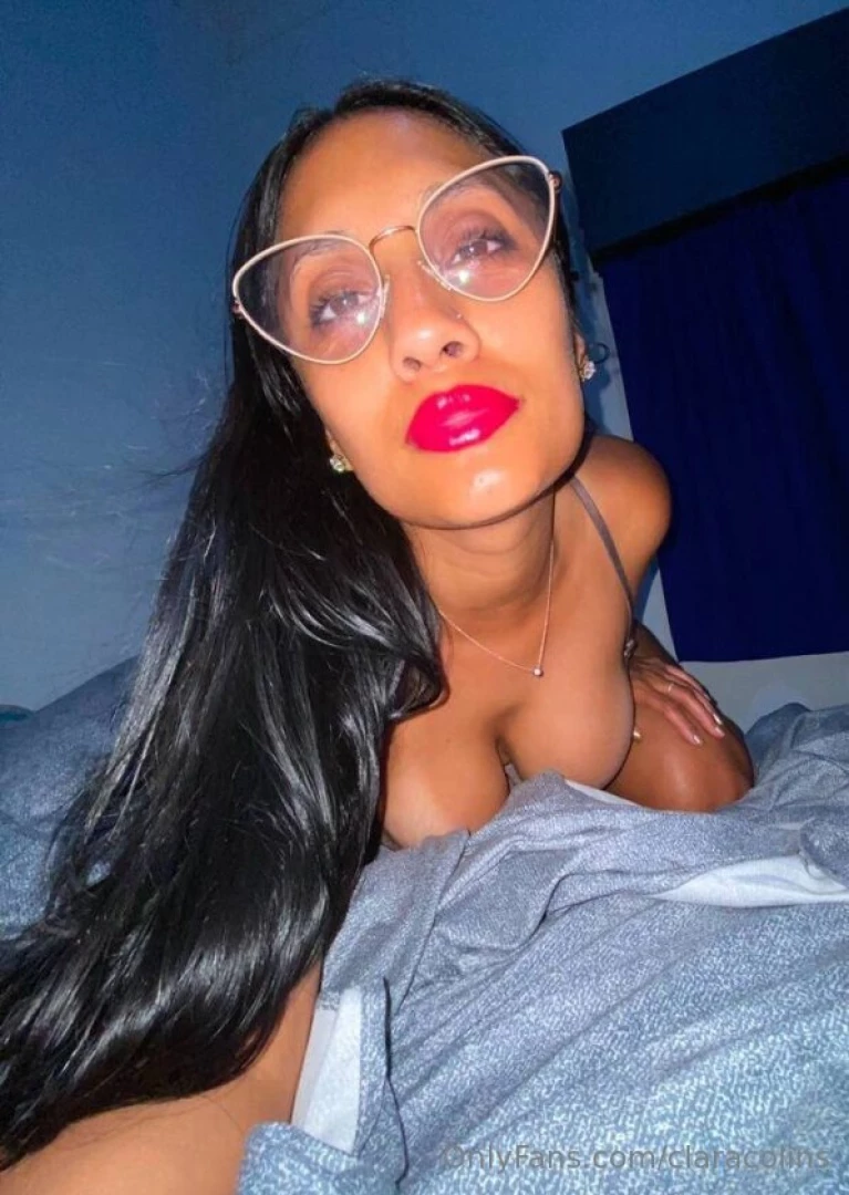 Hello honey i m charo i m 30 years old if you want we can chat for a 