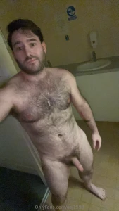 Got to work early so here s me naked in the bathroom before the