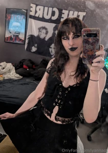 Can someone come squish my boobs and pinch my nipples