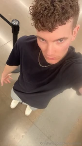 Hey guys i thought you guys should get to see a bit more of me i m 5 8 part 1