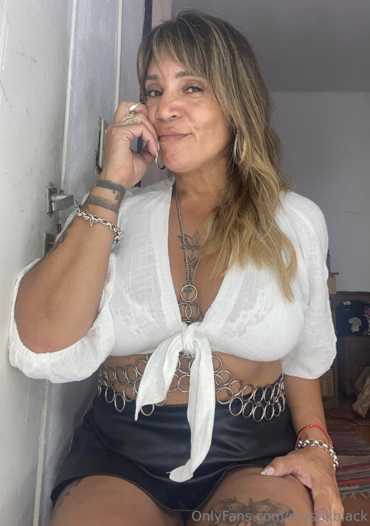 Estoy pensando en ti dime que me estoy imaginando amor 