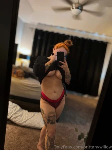 Who gunna gimme tummy kisses huh