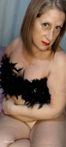 Hi baby do you want me to remove my feathers