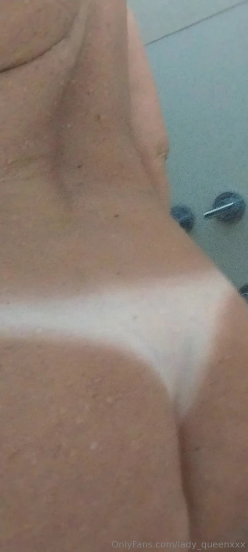 Hi baby do you want to see how i have fun alone 