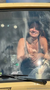 Sicher du siehst nur ein teil aber der rest wartet hinter der