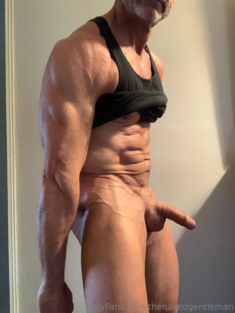 More post gym pics loving the pump 