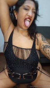 One of my pleasures is sexting knowing that my mind can wander to your part 1