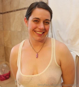 Set 53 - bathroom closeups good evening it s time for me to get in the