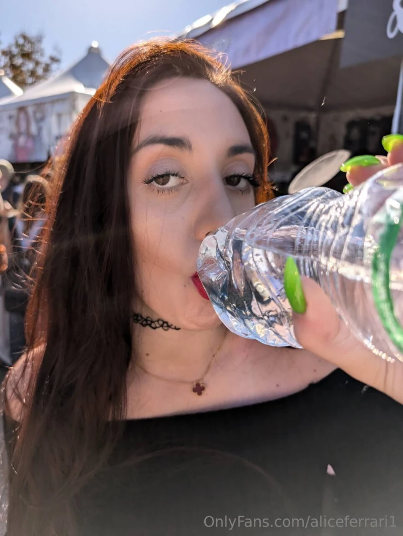 Rinfrescami tu in chat 