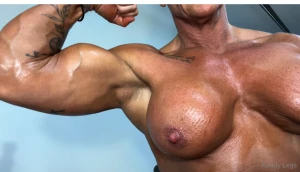 Just a little reminder that you re always thirsty for my sweat thirsty