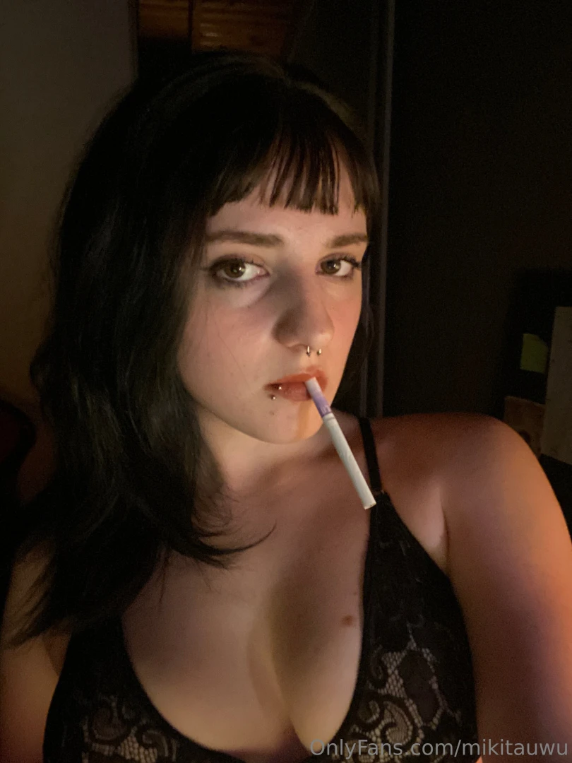 Look into your mom s eyes 