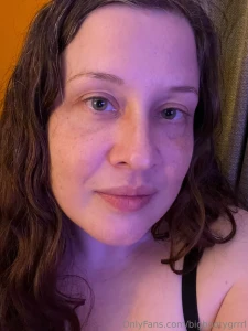 Thought i d throw the no glasses voters a selfie lol