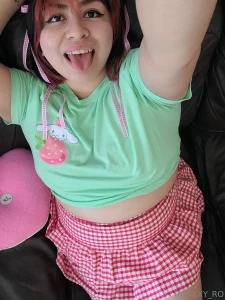 Felling super cute part 2