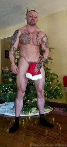 Few christmas pics more to cum