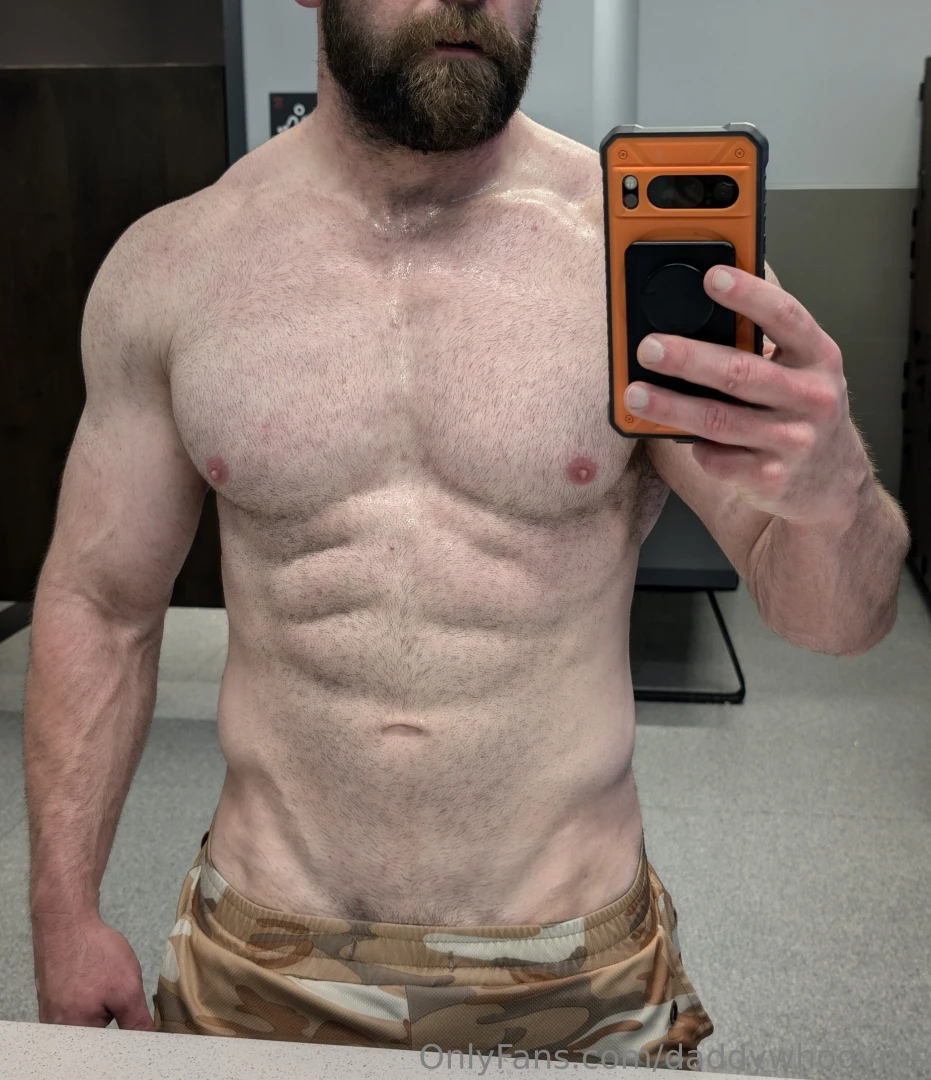 What i look like at the gym 