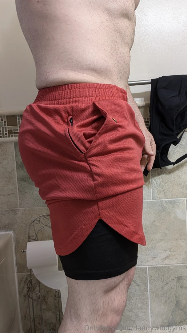 This what i workout in if i m in the locker room changing and you see 