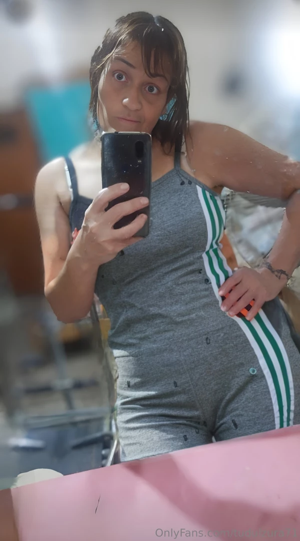 Erotic photos and videos 