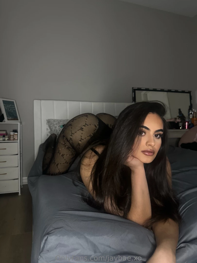 Bored but my attention isn t free you know what to do 