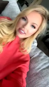 Going live 9 central time with stellaexclusive