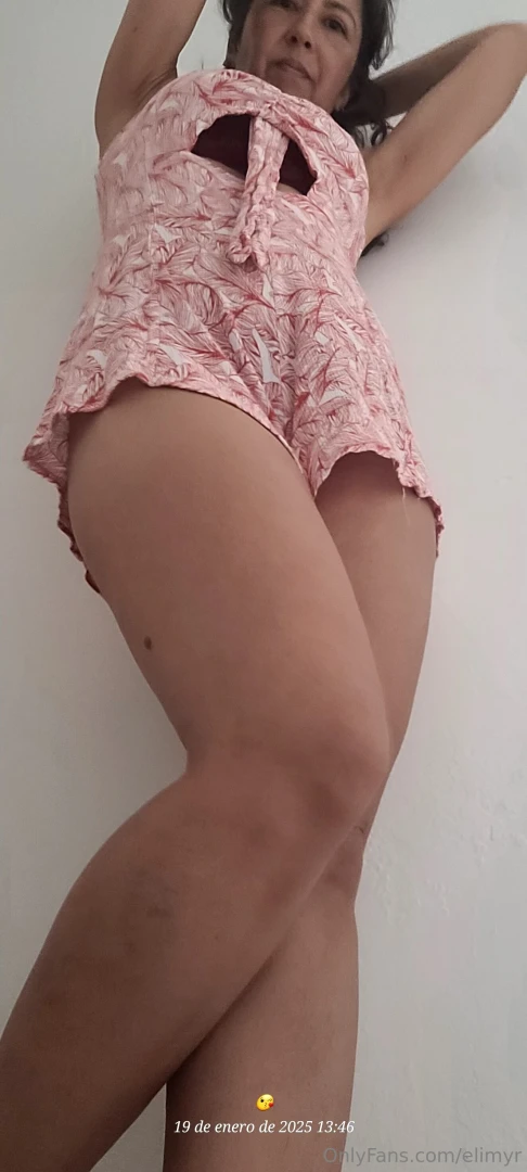 Good afternoon i m looking forward to going to the beach who s with me 