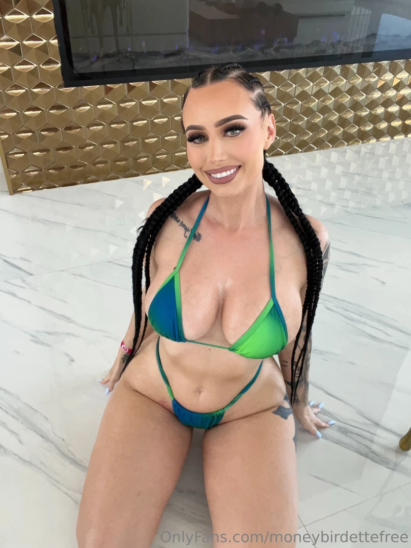 Cute pose dirty thoughts that s the combo 