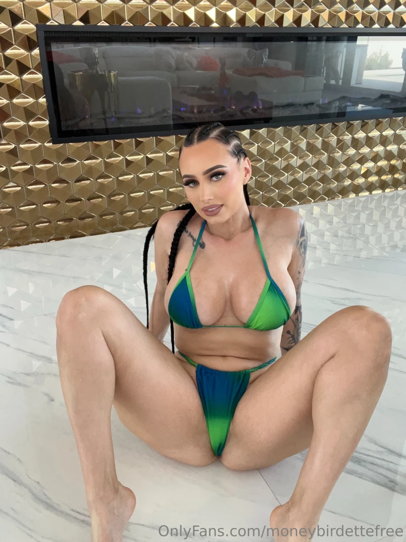 I m the reason your zipper s tight 