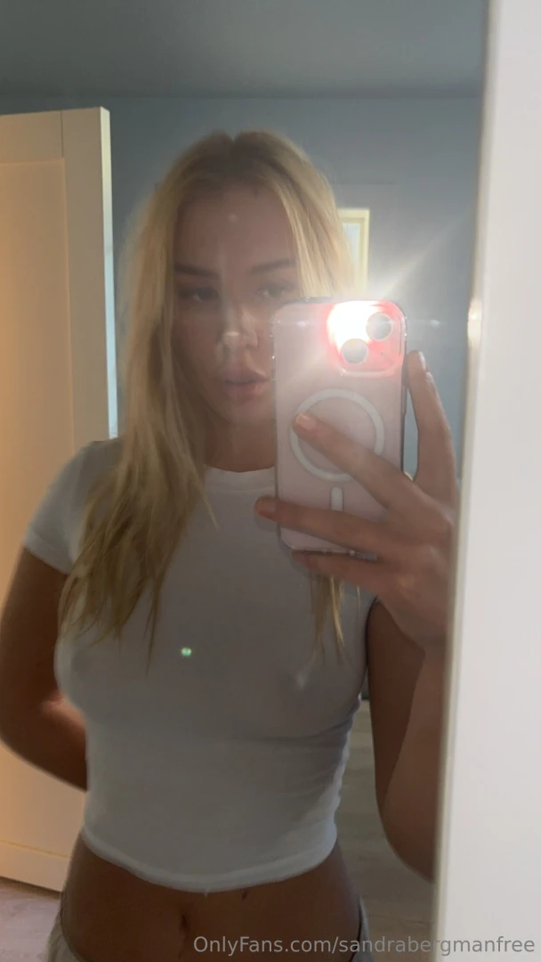 God kveld jeg har lagt meg inn p hotell og er s klar for leke med deg 