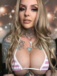 Say hi if you want to be dominated by me