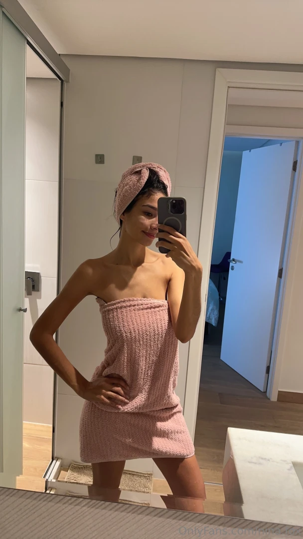 Just out of the shower still wet and this towel won t stay on for long 