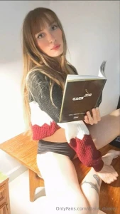 Ca te d range pas que j etudie dans cette tenue