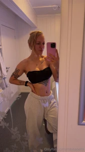 I sunbed naked do you wanna join