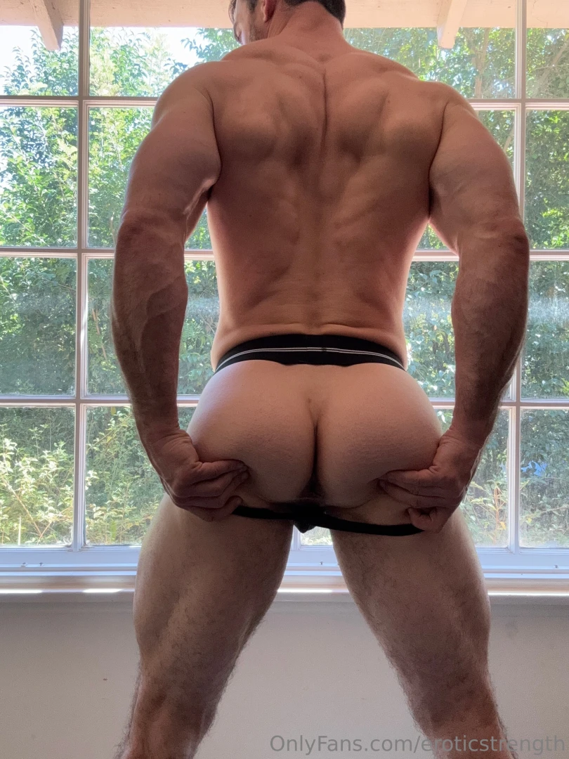 I love getting my glutes massaged after a hard workout 