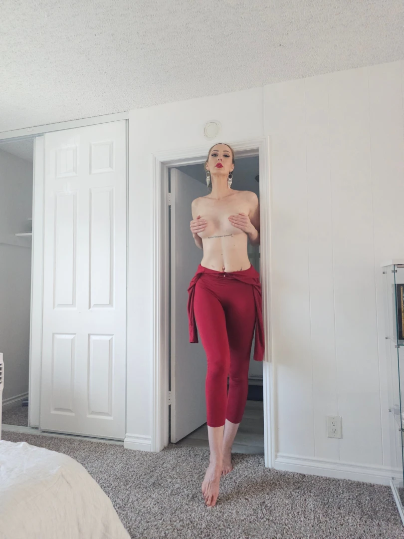 I want you to grab my sexy tits like that please 