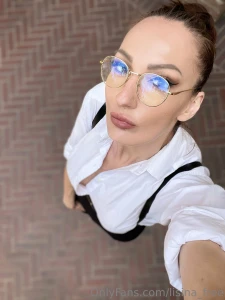 Glasses on or off while i go down on you